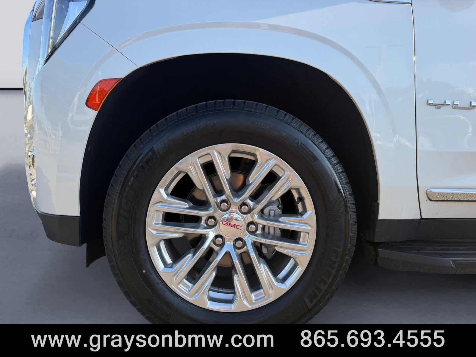 Used 2022 GMC Yukon SLT w/ SLT Premium Package AWD/4WD image 9