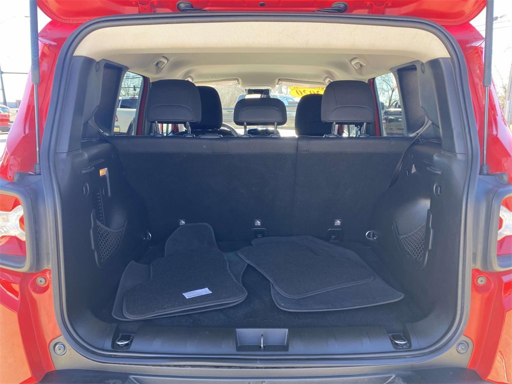 Used 2020 Jeep Renegade Latitude image 45