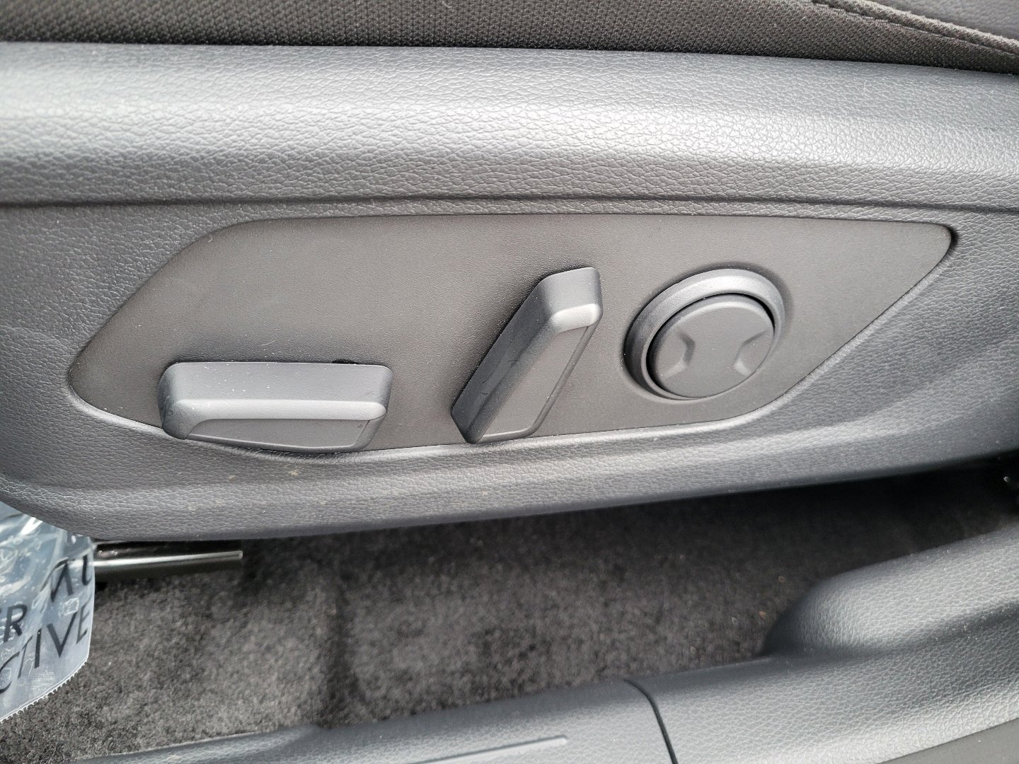 Used 2026 Kia Sportage EX w/ EX Panoramic Sunroof Package image 16