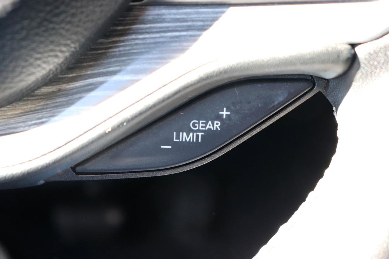 Used 2024 Jeep Wagoneer Series II w/ Flexible Seating Group AWD/4WD image 53