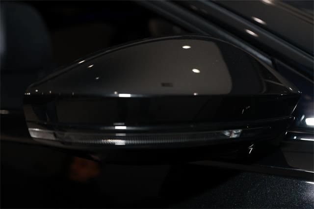 Used 2022 Audi S8 w/ S8 Executive Package AWD/4WD image 52