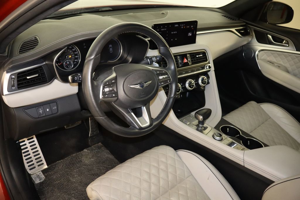 Used 2022 Genesis G70 3.3T image 29