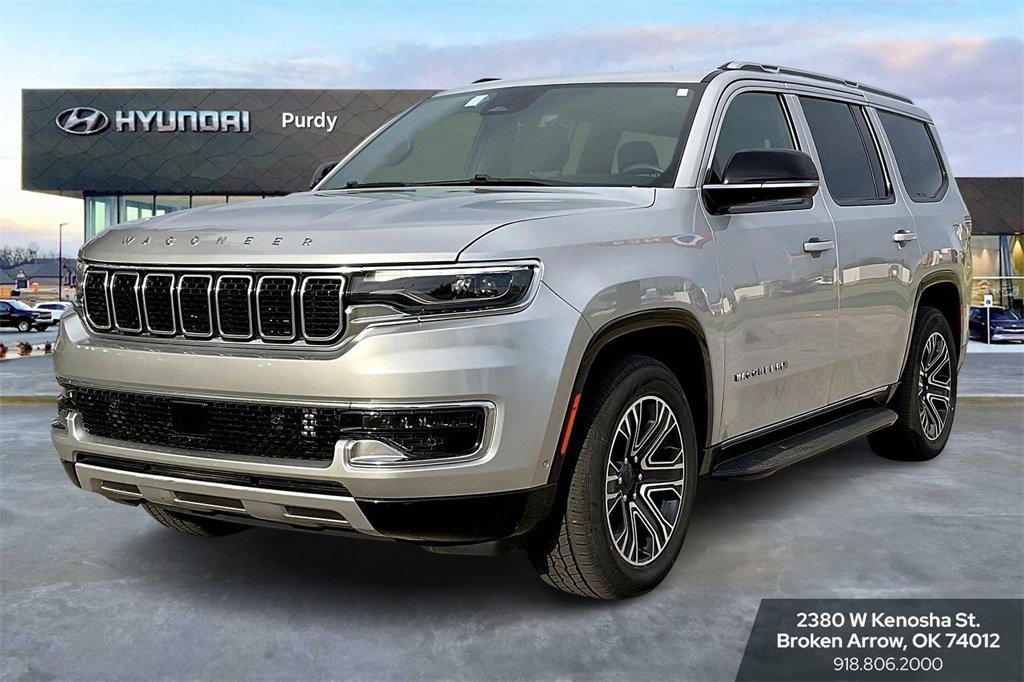 Used 2024 Jeep Wagoneer Series II w/ Flexible Seating Group image 1