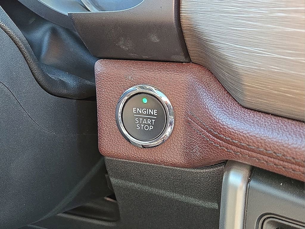 Used 2024 Ford Expedition Max Limited image 31