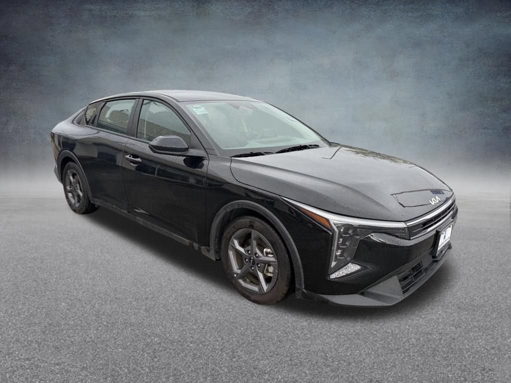 Used 2025 Kia K4 FWD image 8