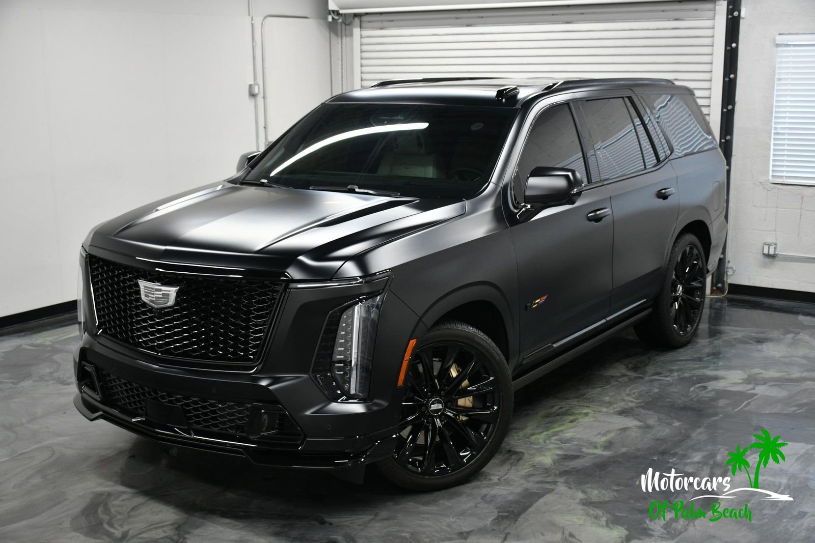 Used 2026 Cadillac Escalade V w/ LPO, ONYX Package image 2