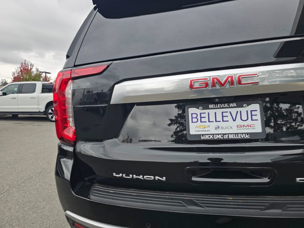 Used 2024 GMC Yukon Denali w/ Denali Reserve Package AWD/4WD image 16