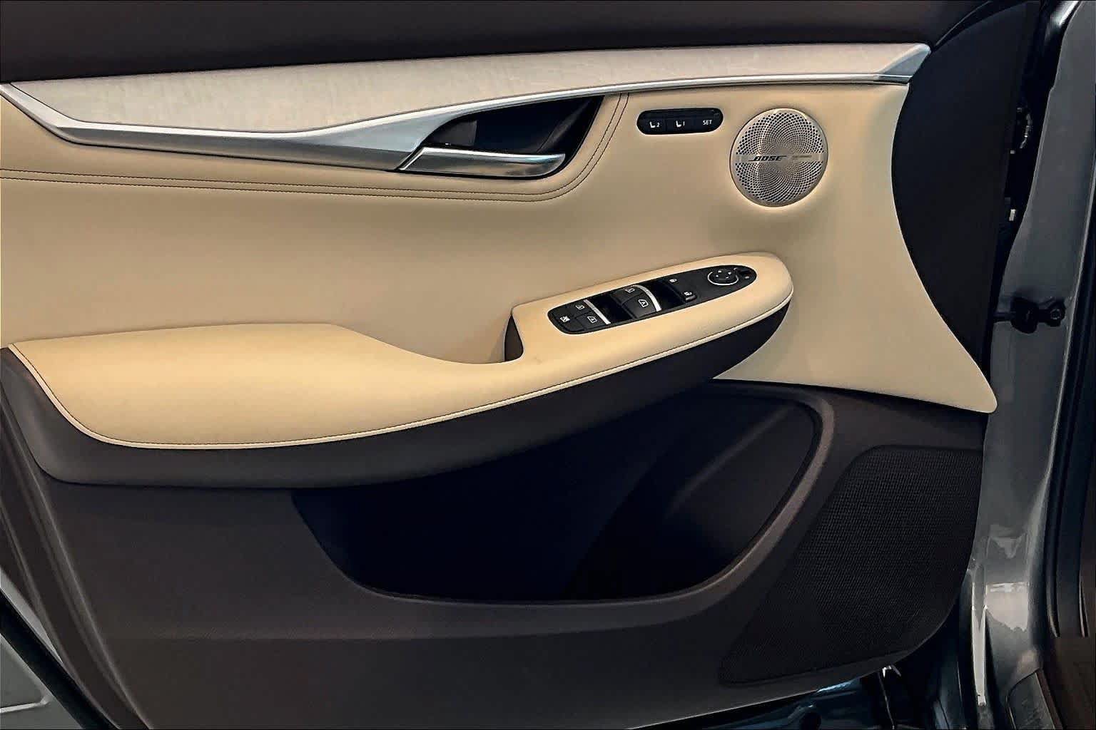 Used 2019 INFINITI QX50 Essential w/ Sensory Package FWD image 23