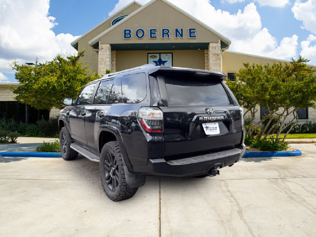 Used 2016 Toyota 4Runner SR5 RWD image 3
