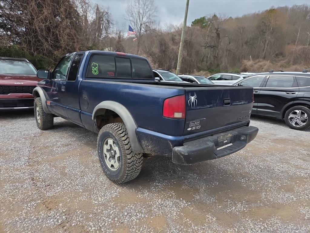 Used 2000 Chevrolet S10 Pickup LS w/ Preferred Equipment Group image 6