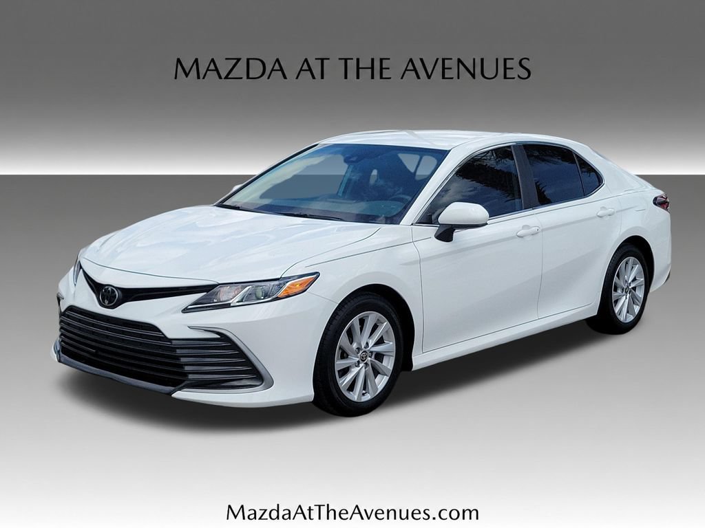 Used 2022 Toyota Camry LE