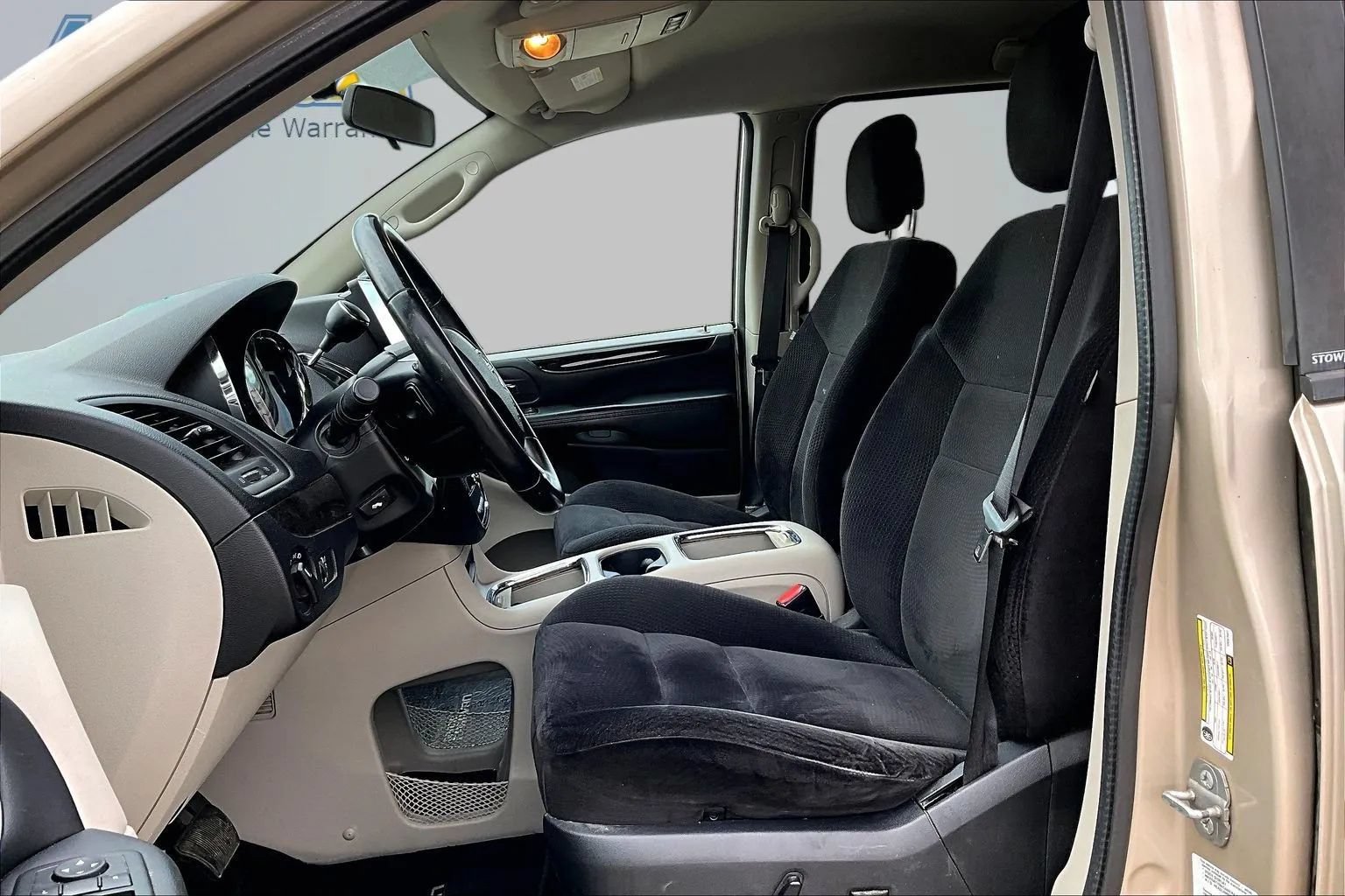Used 2014 Dodge Grand Caravan SXT w/ Rear Park Assist Package FWD image 19