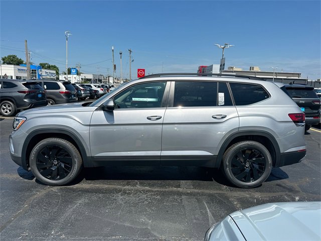 New 2025 Volkswagen Atlas SE image 26