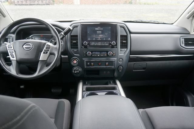 Certified 2024 Nissan Titan SV w/ SV Convenience Package AWD/4WD image 6