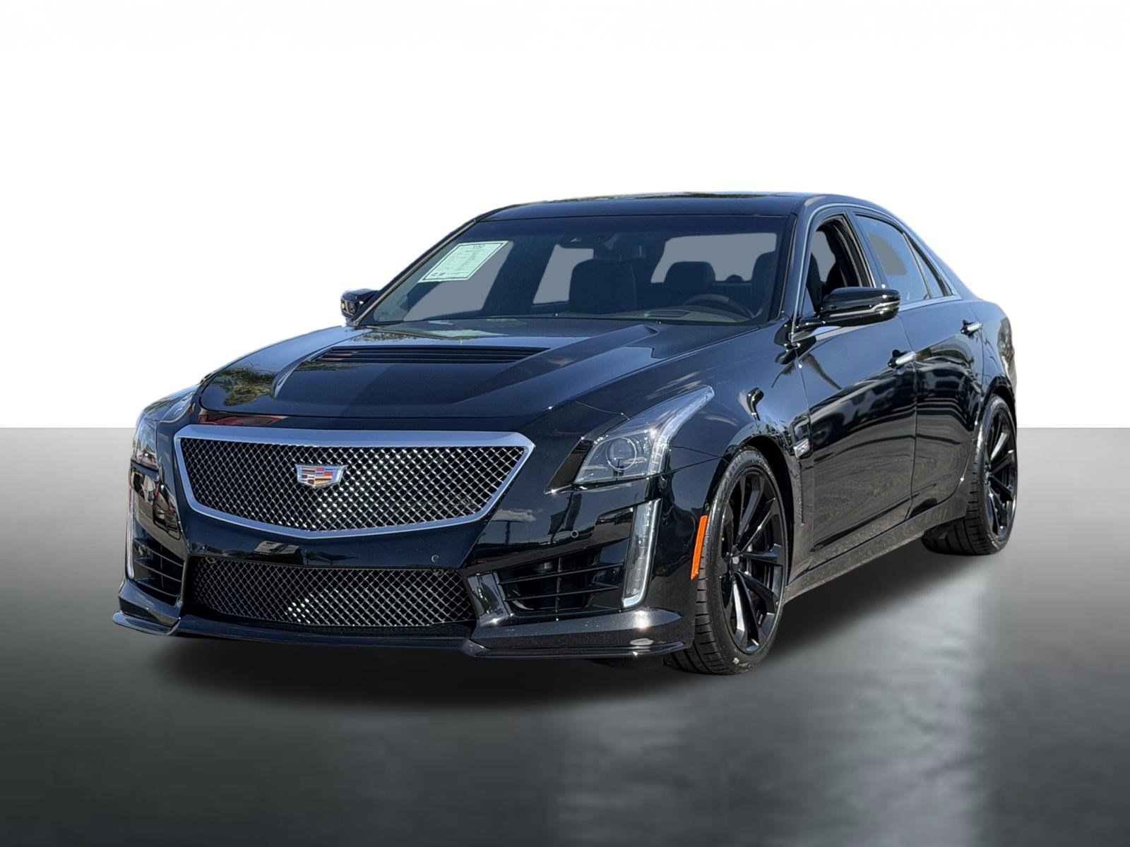Used 2019 Cadillac CTS V w/ Luxury Package RWD image 4