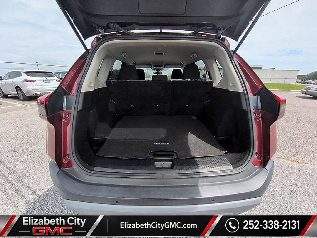 Used 2023 Nissan Rogue SV AWD/4WD image 24
