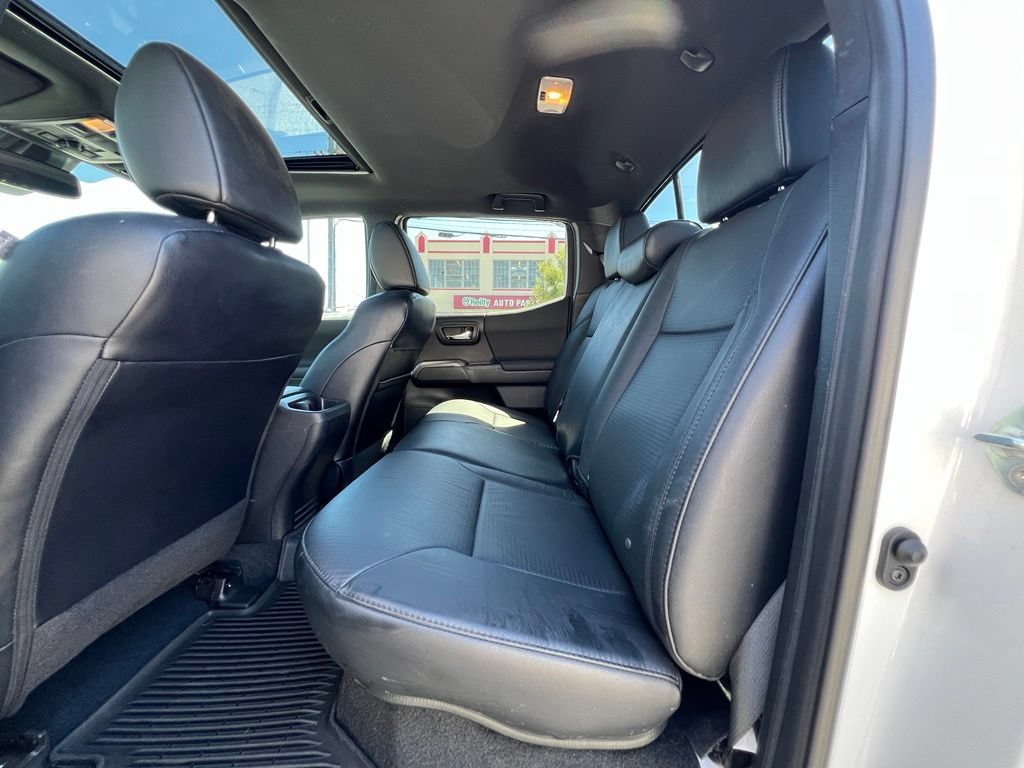 Certified 2021 Toyota Tacoma TRD Off-Road w/ TRD Premium Off Road Package AWD/4WD image 17