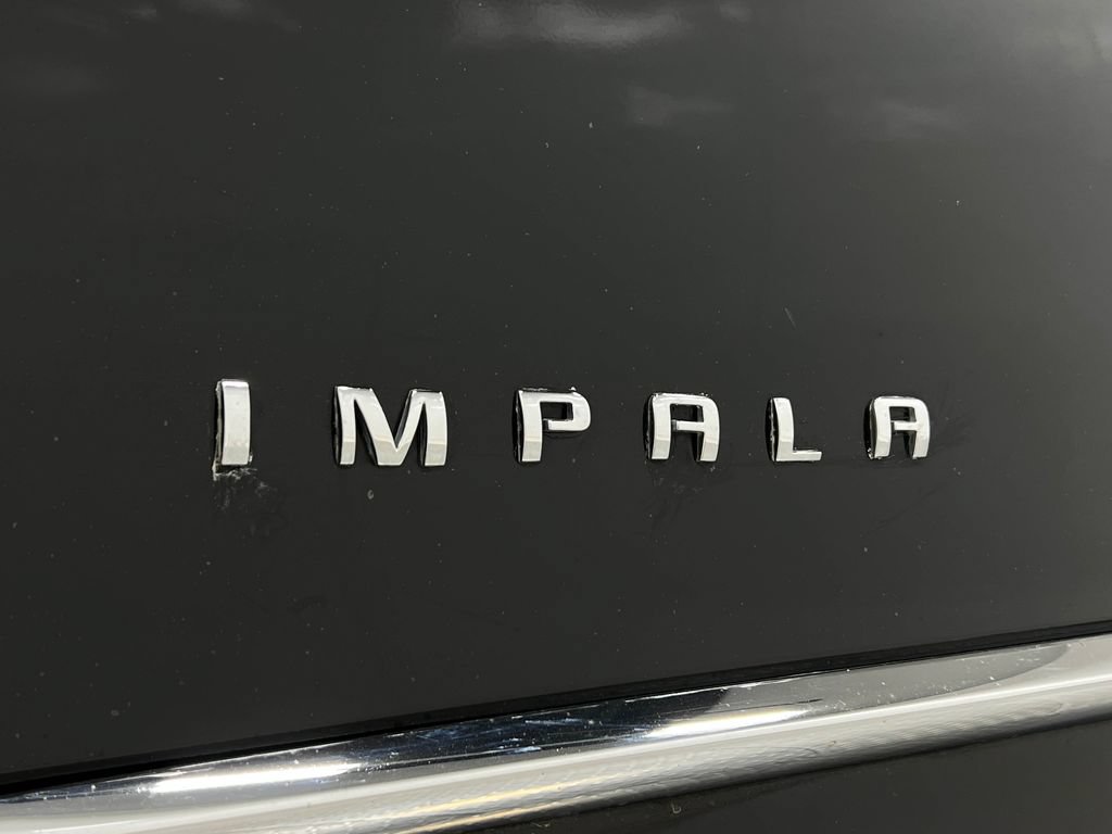 Used 2015 Chevrolet Impala LTZ FWD image 40