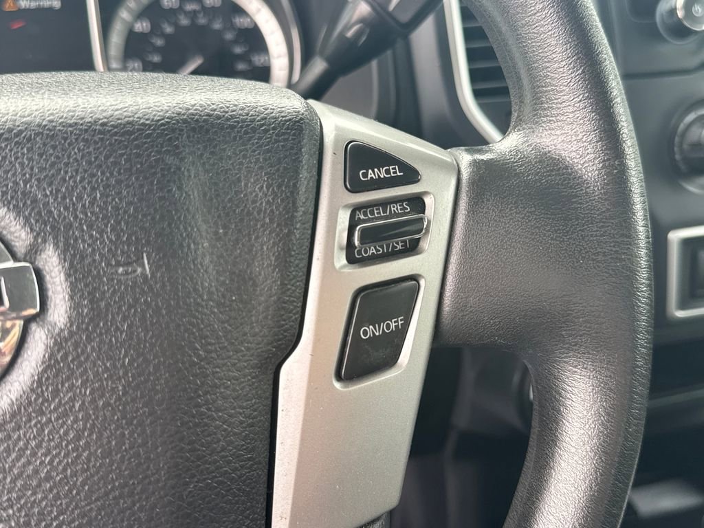 Used 2016 Nissan Titan S AWD/4WD image 32