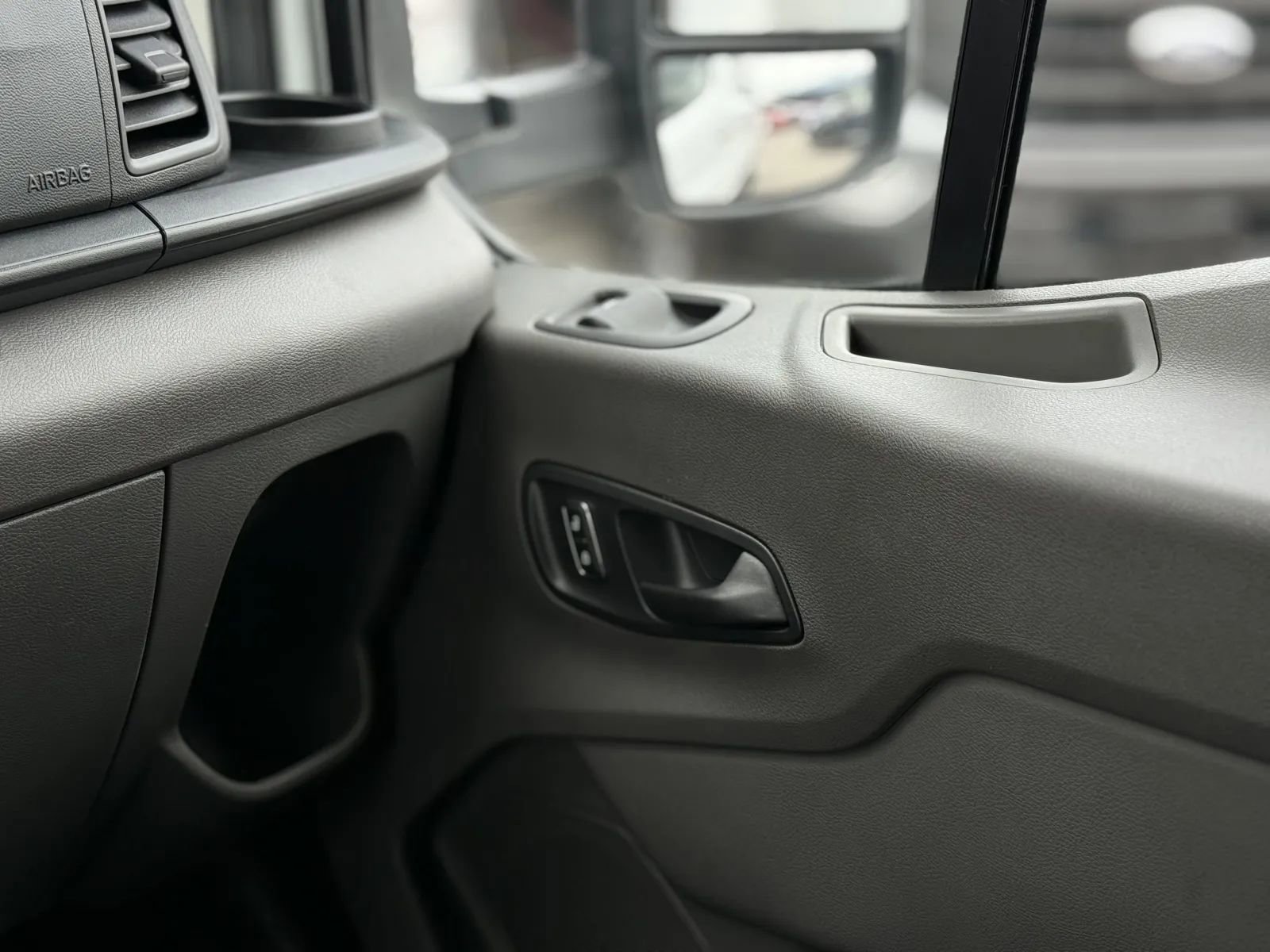 Used 2024 Ford Transit 350 XL image 41