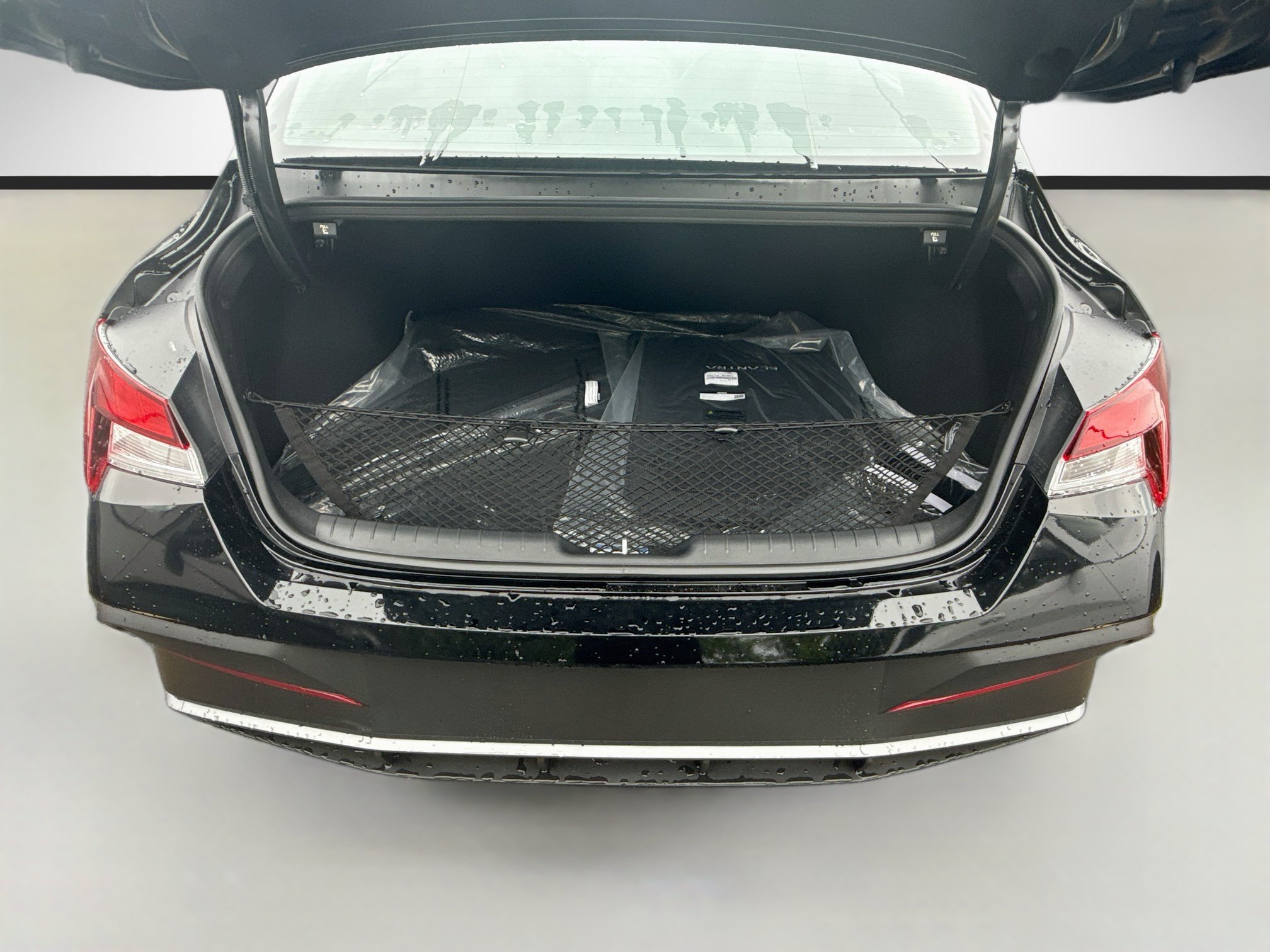 New 2026 Hyundai Elantra SEL Sport FWD image 18