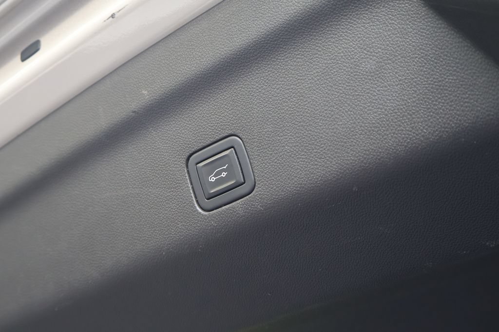Used 2021 Chevrolet Tahoe LT AWD/4WD image 52