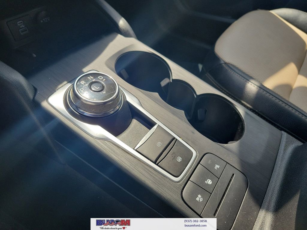 Certified 2022 Ford Escape Titanium w/ Titanium Elite Package AWD/4WD image 28