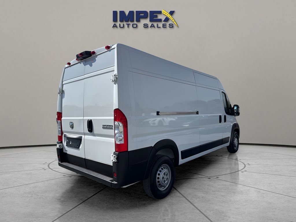 Used 2024 RAM ProMaster 2500 w/ Convenience Group image 5