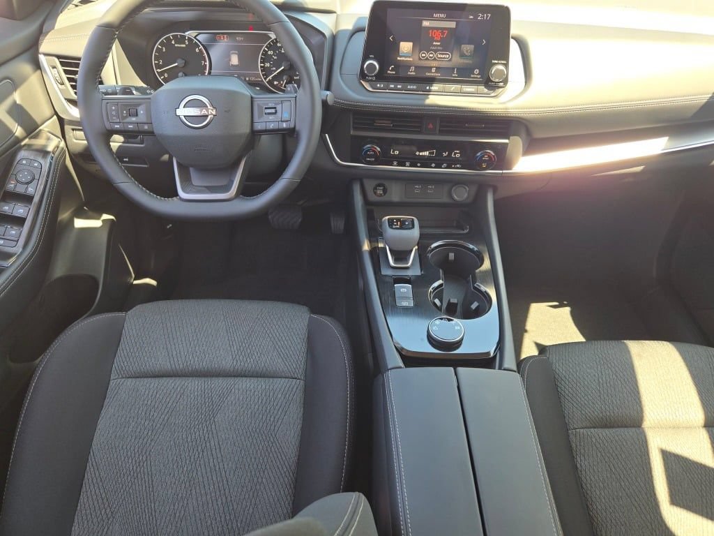New 2026 Nissan Rogue SV AWD/4WD image 19