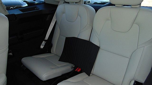 New 2026 Volvo XC90 B6 Ultra image 13