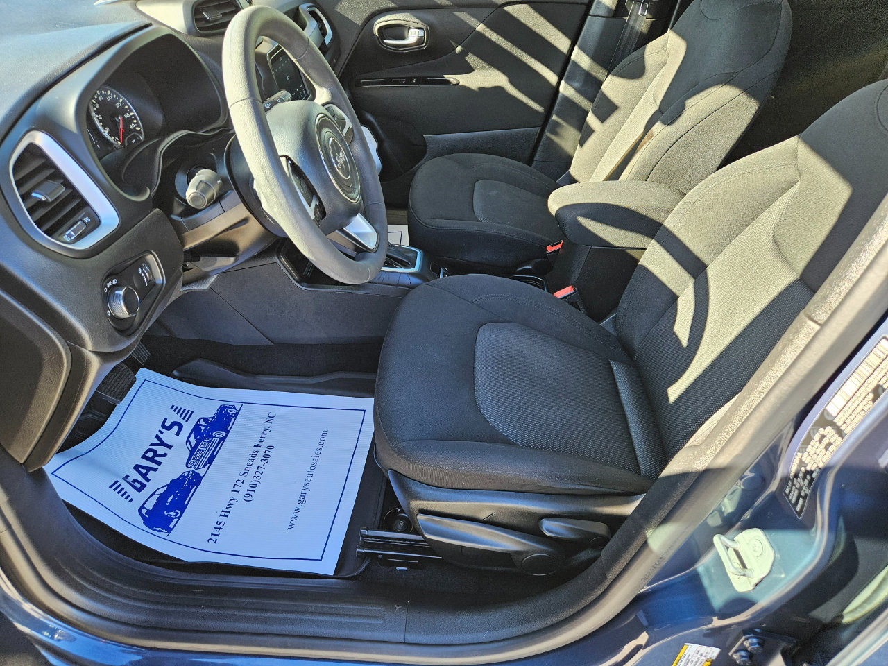 Used 2021 Jeep Renegade Sport w/ Sport Appearance Group image 12