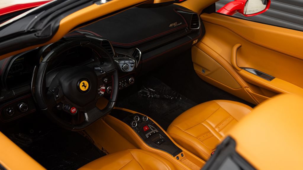 Used 2015 Ferrari 458 Spider RWD image 35