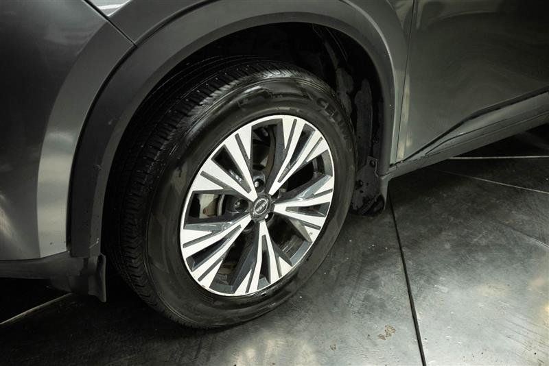 Used 2022 Nissan Rogue SV FWD image 4