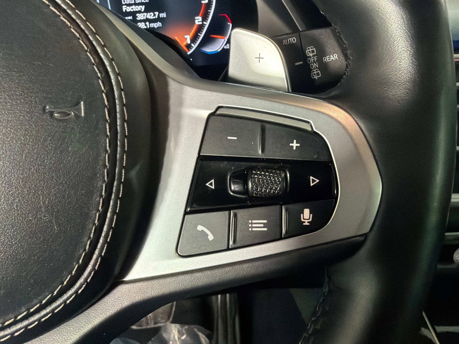 Used 2021 BMW X5 M50i w/ Executive Package image 45