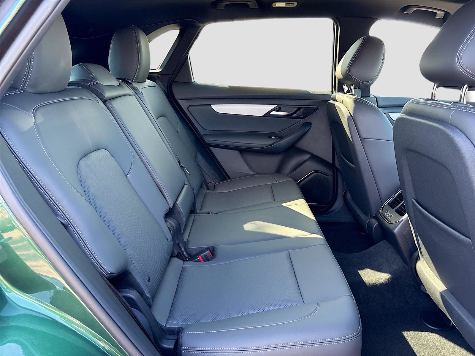 New 2025 VinFast VF 8 Plus image 27