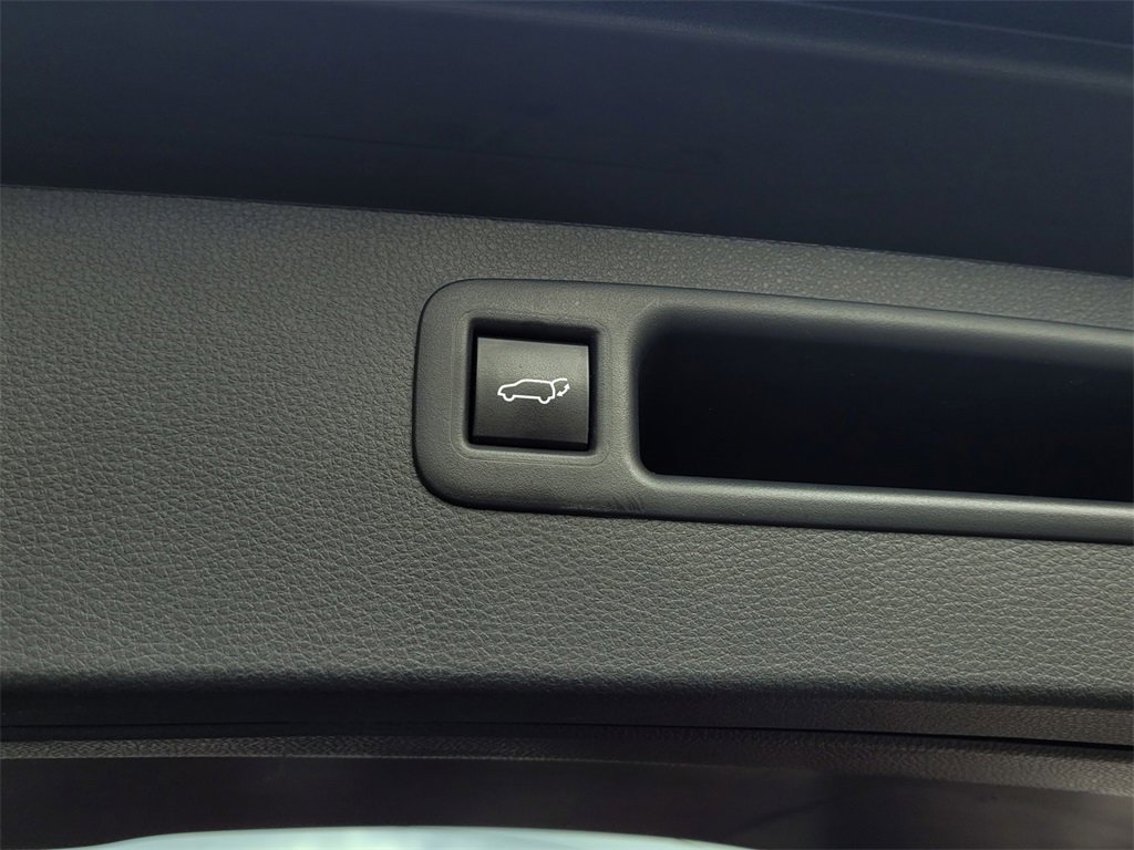 Used 2022 Toyota Highlander XLE image 34