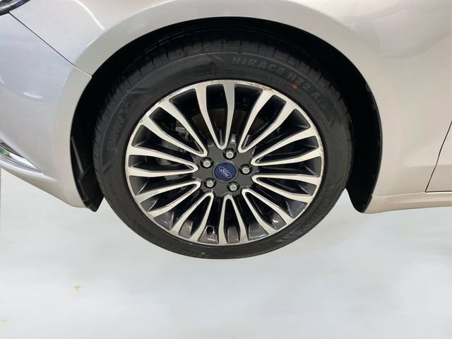Used 2018 Ford Fusion Titanium image 18