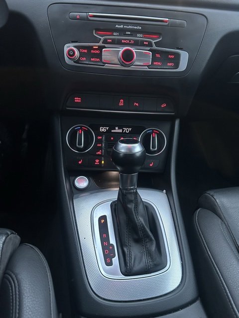 Used 2016 Audi Q3 2.0T Premium Plus w/ Technology Package image 18