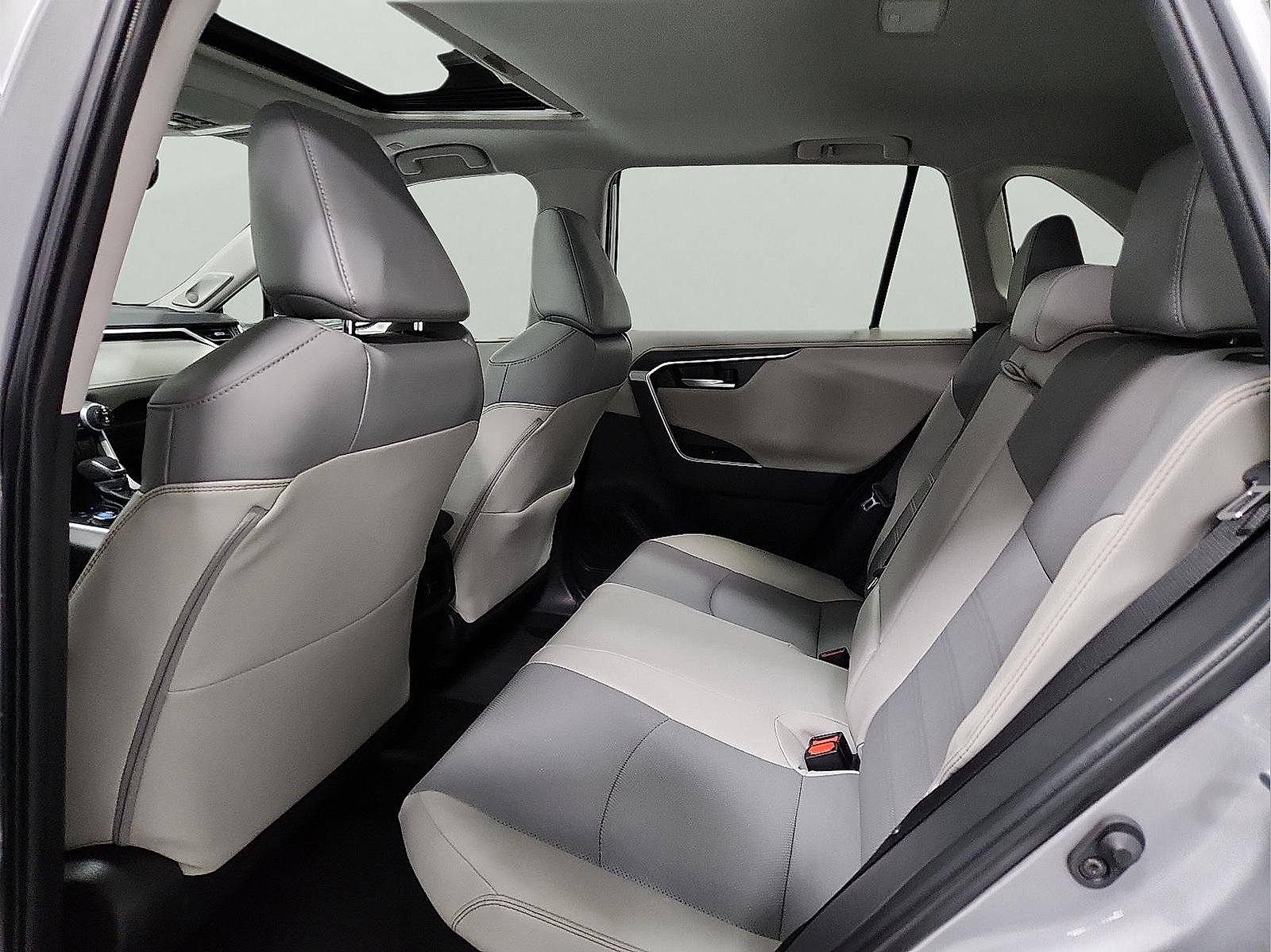 Used 2025 Toyota RAV4 Limited AWD/4WD image 6