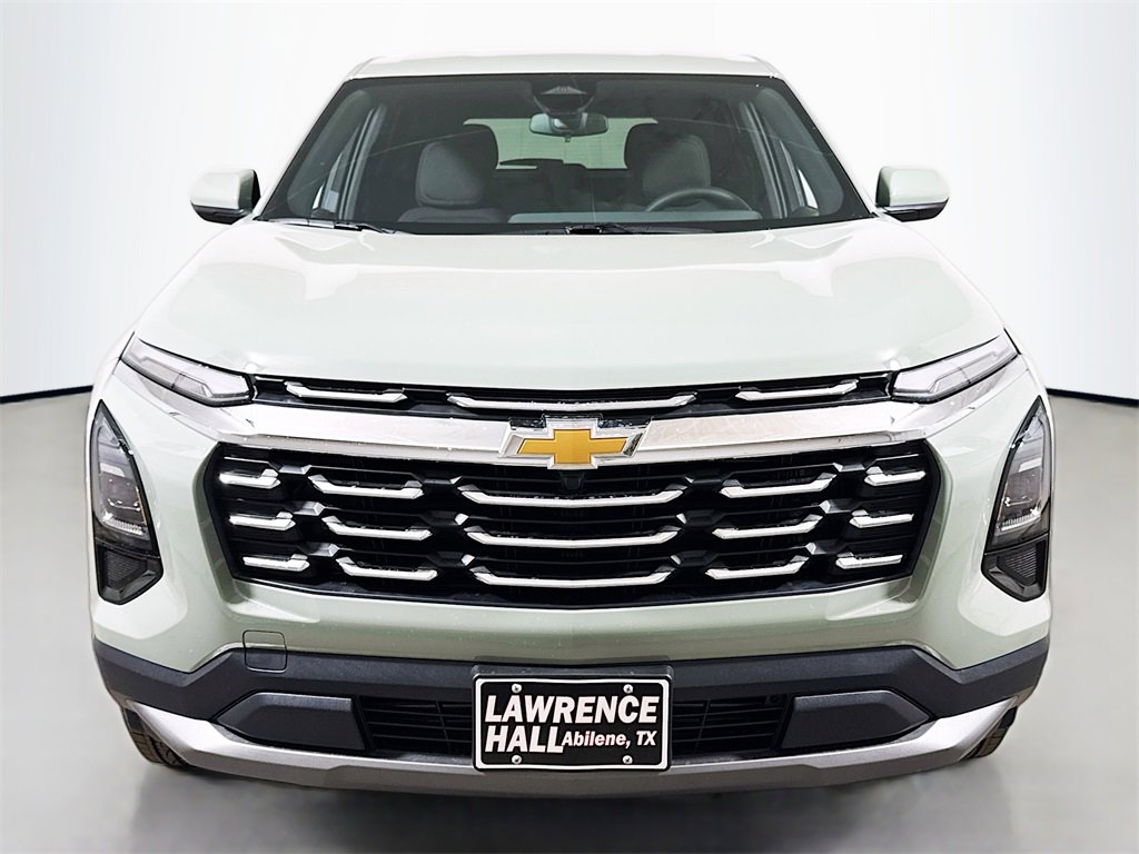 New 2026 Chevrolet Equinox LT image 2