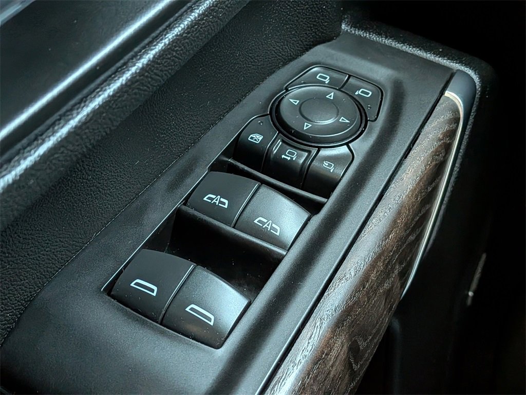 Used 2021 GMC Sierra 2500 Denali w/ Denali Ultimate Package image 24