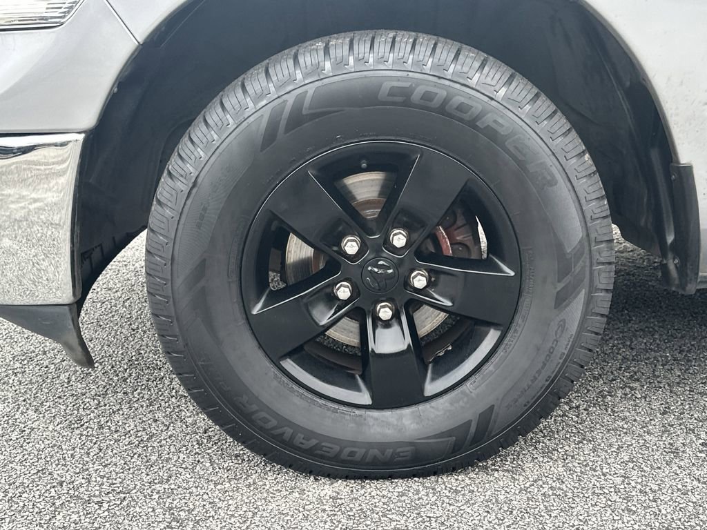 Used 2021 RAM 1500 Classic SLT image 11