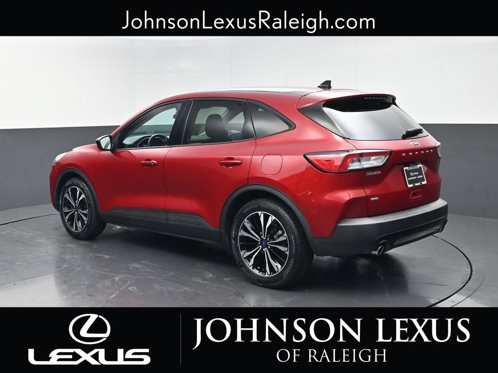 Used 2021 Ford Escape SE w/ SE Sport Appearance Package FWD image 7
