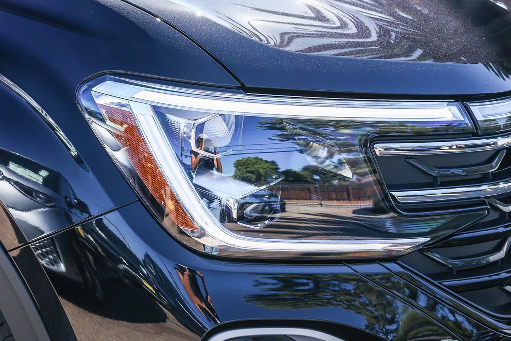 New 2026 Volkswagen Atlas Peak Edition image 15