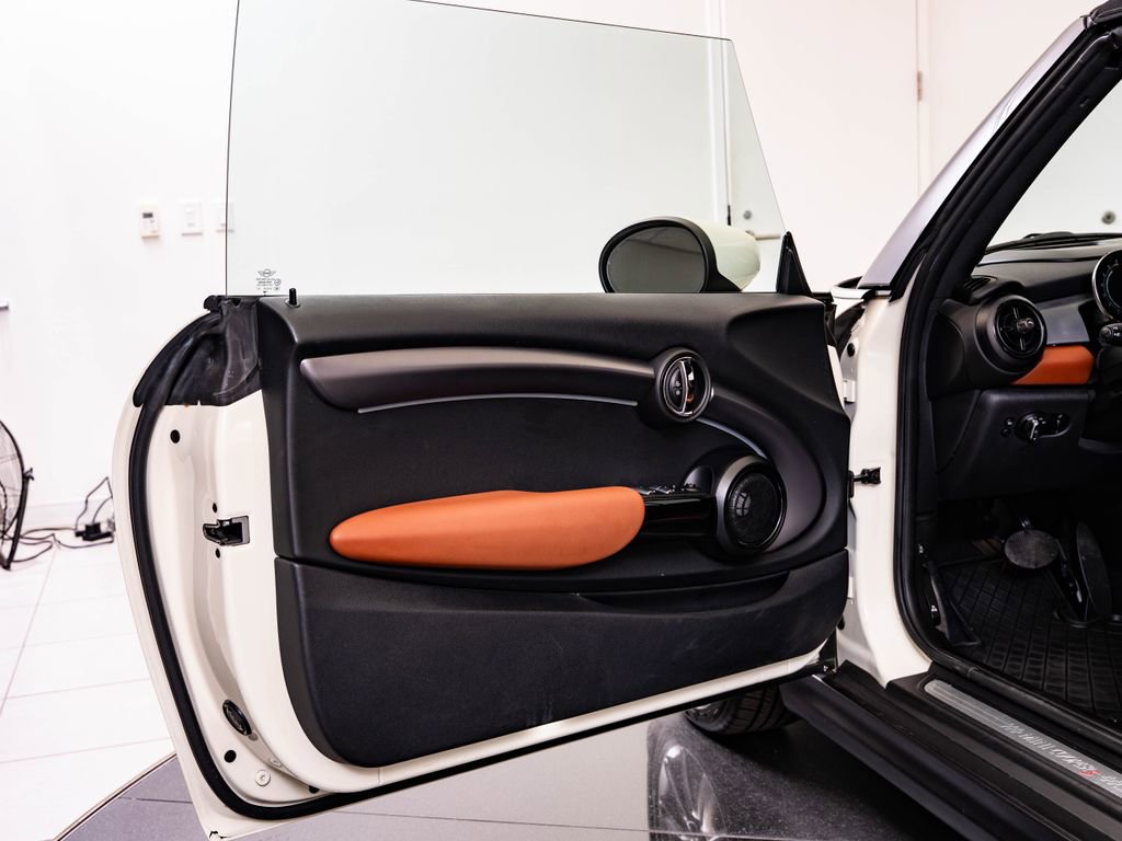 Used 2022 MINI Cooper S w/ Driver Assistance Package FWD image 33