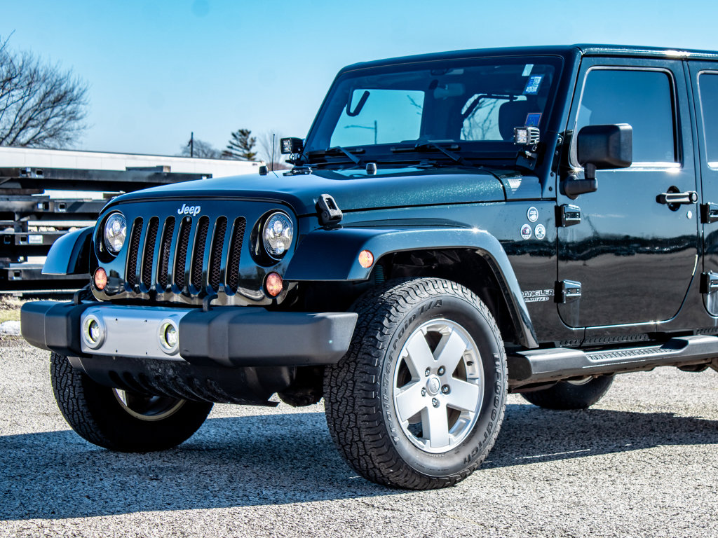 Used 2012 Jeep Wrangler Unlimited Sahara w/ Connectivity Group image 10