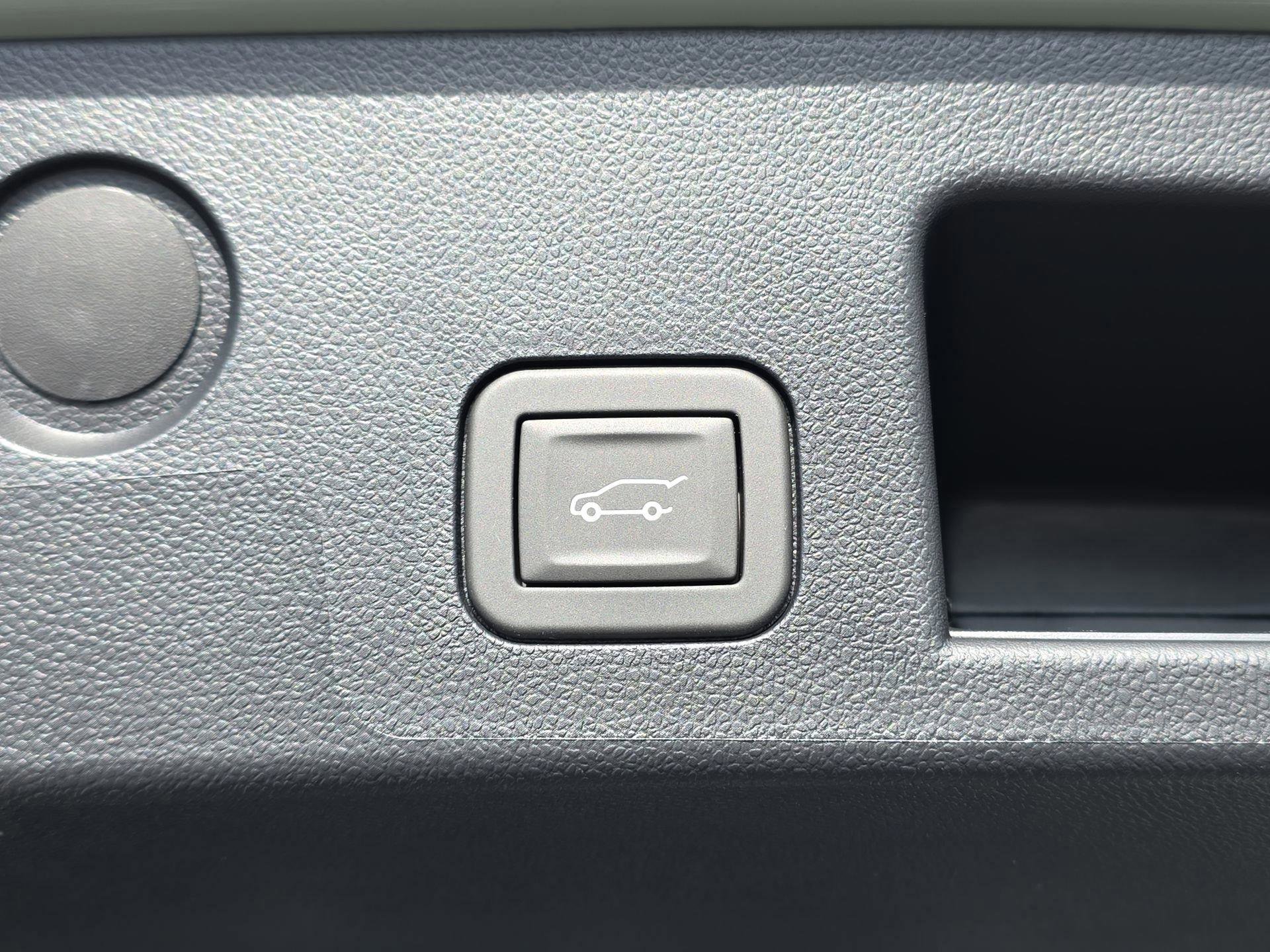 New 2026 Chevrolet Equinox LT w/ Convenience Package II image 32