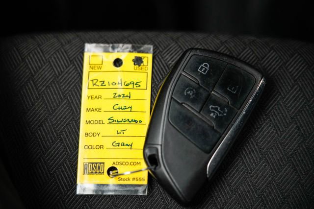 Used 2024 Chevrolet Silverado 1500 LT AWD/4WD image 34