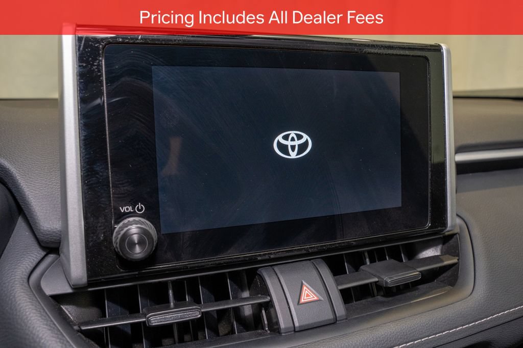 Used 2024 Toyota RAV4 XLE AWD/4WD image 12