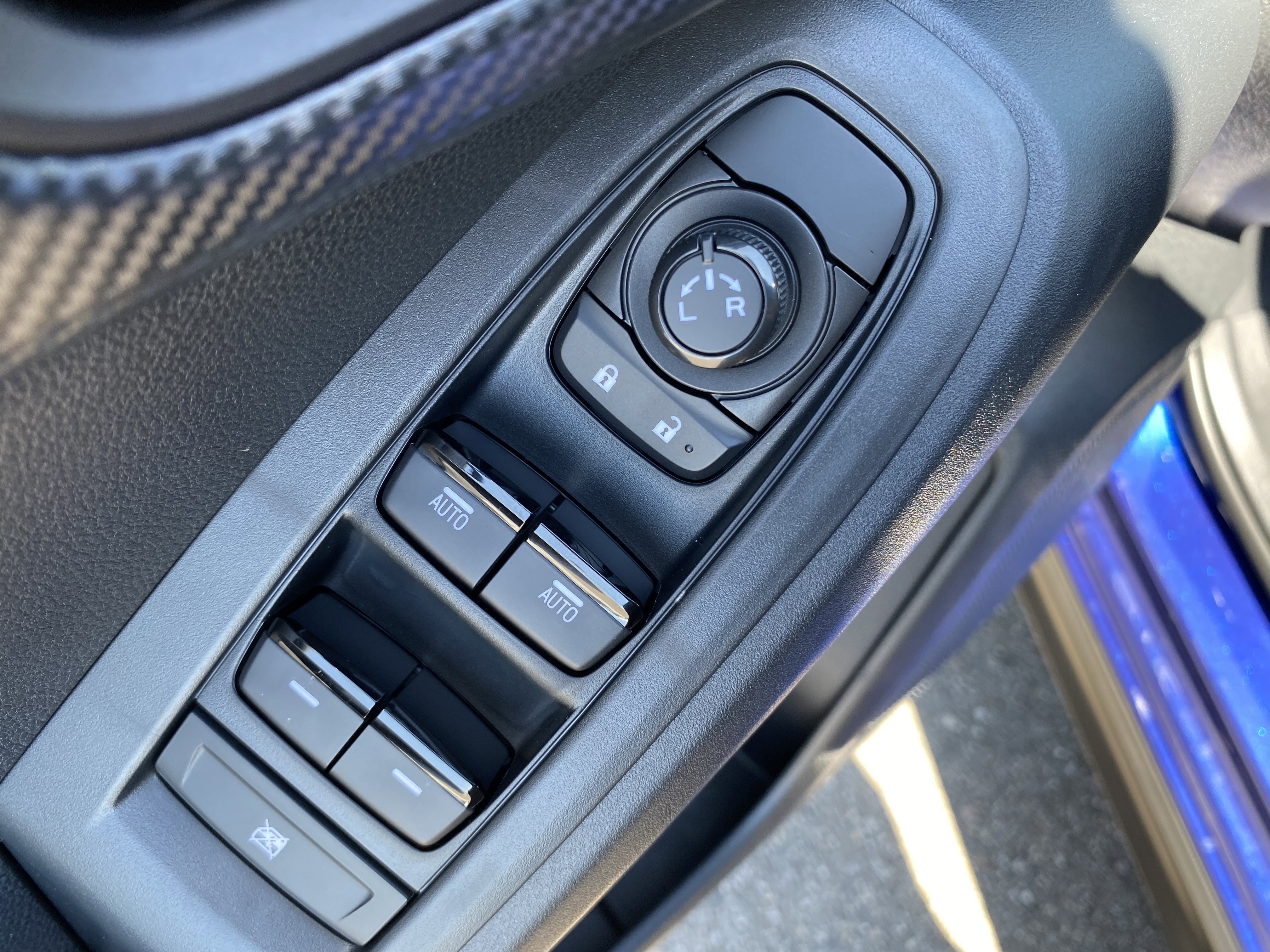 New 2025 Subaru Crosstrek 2.5i Premium image 18